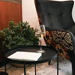 Artena Hotel
