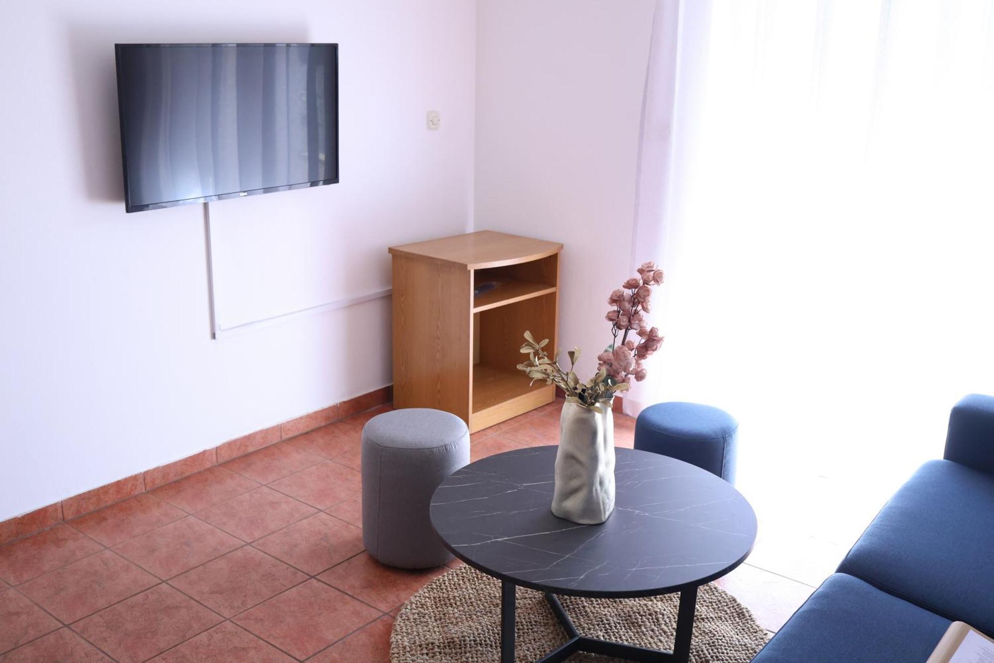 Hotel Artena 3*